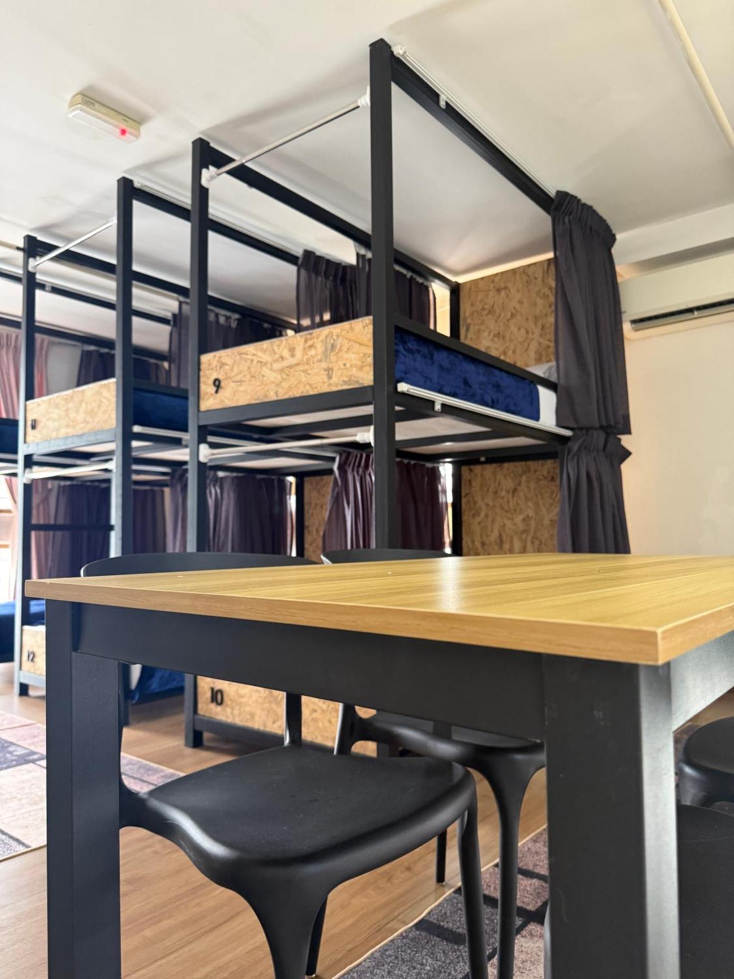 Mix Hostel Kl By Chillout Hostel Petaling Jaya Exterior foto
